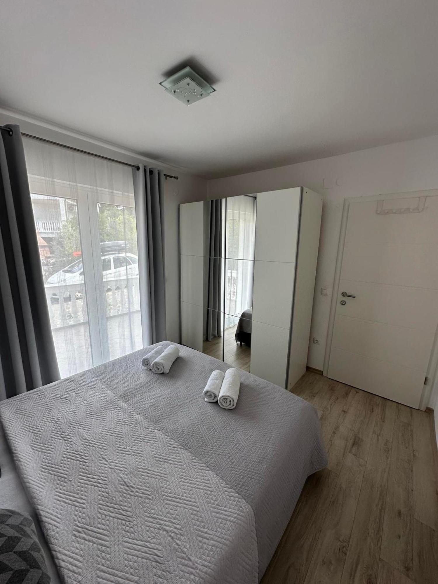 Apartmani Ljubica, Murter Exterior photo