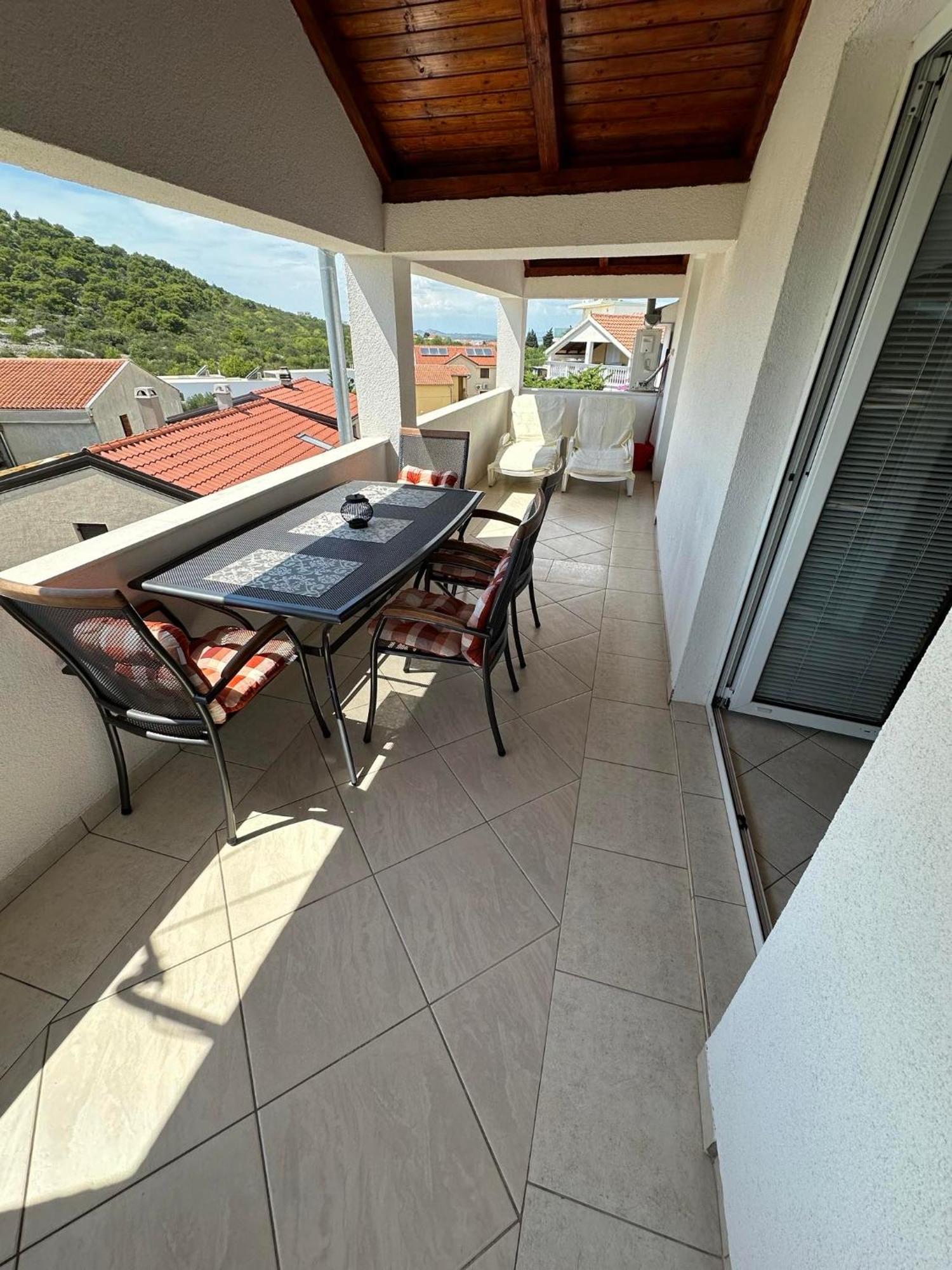 Apartmani Ljubica, Murter Exterior photo